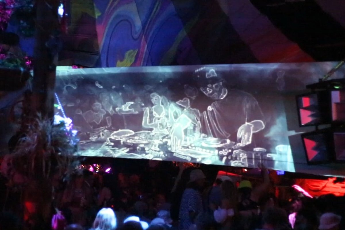 Shipwrecked Festival mainstage, projection mapped reef stage